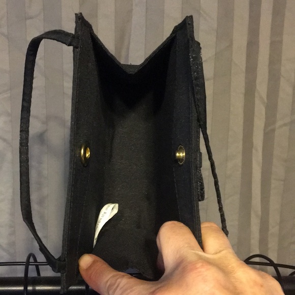 🐾 Little black Clutch - Picture 2 of 2